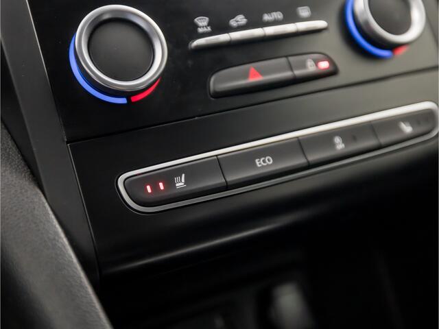 Renault MEGANE 1.2 TCe Limited Sport (VIRTUAL COCKPIT, APPLE CARPLAY, GROOT NAVI, STOELVERWARMING, LEDER, SPORTSTOELEN, PARKEERSENSOREN, GETINT GLAS, NIEUWE APK, NIEUWSTAAT)