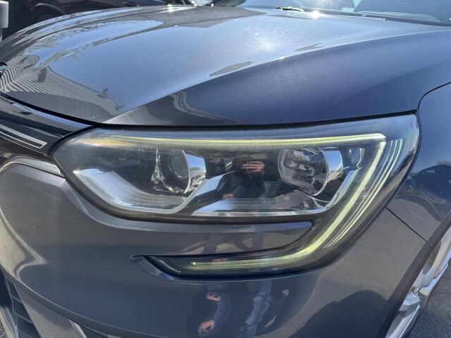 Renault MEGANE 1.2 TCe Bose | Navigatie | Climate Control | Lichtmetalen Velgen | Trekhaak |