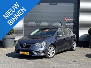 renault-megane-1.2-tce-bose--navig