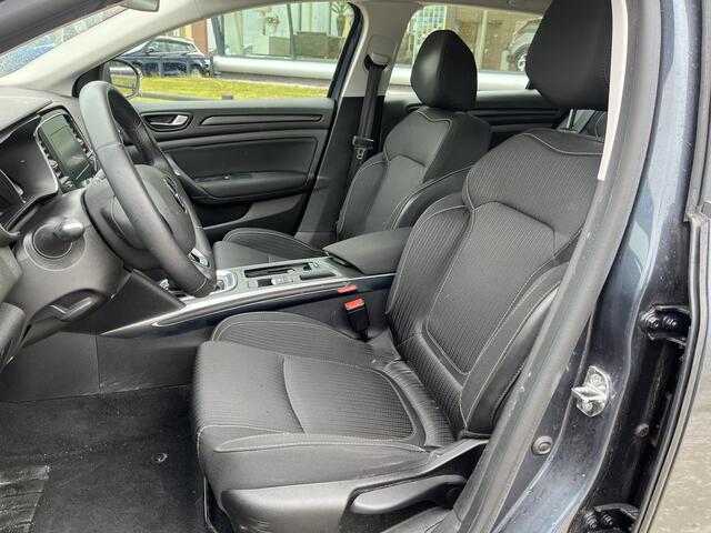 Renault MEGANE Estate 1.3 TCe 140 PK Limited /dealer onderhouden/ Automaat / Stoelverw. / Apple Carplay - Android Auto / PDC V+A / Climate / Keyless /