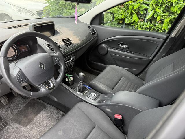 Renault MEGANE Estate 1.5 dCi Limited