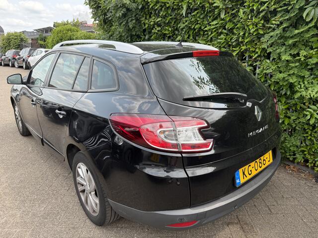 Renault MEGANE Estate 1.5 dCi Limited