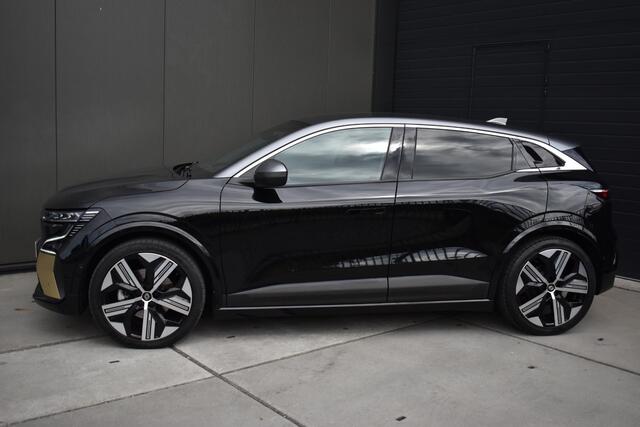 Renault MEGANE E-Tech EV60 Iconic | 360 CAMERA | STUUR/STOELVERWARMING | LEDER | HARMAN/KARDON | LEDER | ADAPT. CRUISE CONTROL | CLIMATE CONTROL | PDC | LMV