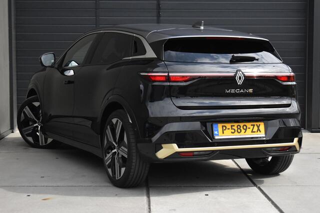 Renault MEGANE E-Tech EV60 Iconic | 360 CAMERA | STUUR/STOELVERWARMING | LEDER | HARMAN/KARDON | LEDER | ADAPT. CRUISE CONTROL | CLIMATE CONTROL | PDC | LMV