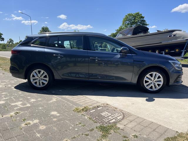 Renault MEGANE Estate 1.5 Blue dCi / Dealer onderhouden / Automaat / Apple Carplay - Android Auto / Keyless / Climate /