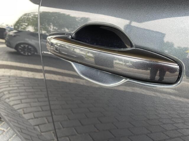 Renault MEGANE Estate 1.6 E-Tech Plug-In Hybrid 160 Intens AUTOMAAT / NAVIGATIE / TREKHAAK/ PDC