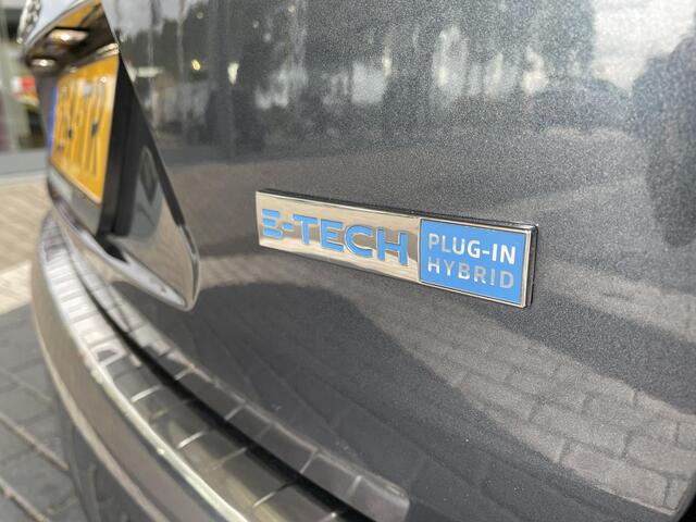 Renault MEGANE Estate 1.6 E-Tech Plug-In Hybrid 160 Intens AUTOMAAT / NAVIGATIE / TREKHAAK/ PDC