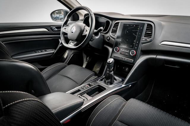 Renault MEGANE Estate 1.3 TCe 140 Pk Limited | Trekhaak | Sportstoelen | Camera | 17 inch LMV | Getint Glas