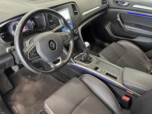 Renault MEGANE 1.3 TCe 140 Bose | Apple Carplay/Android Auto | Parkeersensoren voor, achter en achteruitrijcamera