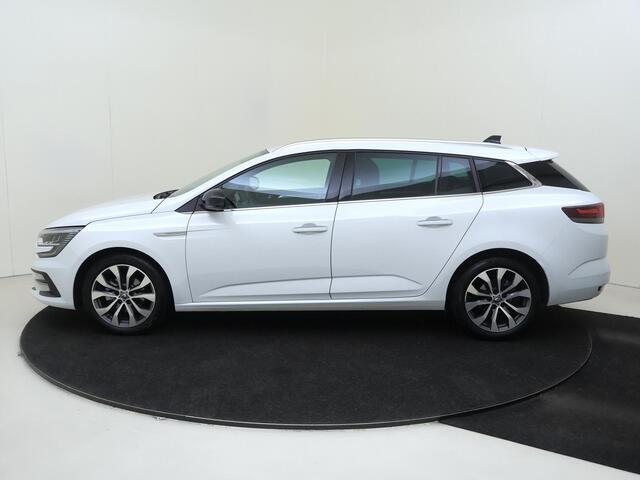 Renault MEGANE Estate 1.3 TCe 140 Techno AUTOMAAT | Navigatie | Parkeersensoren & Camera | | LM Velgen| Stoelverwarming |