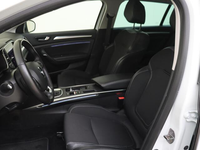 Renault MEGANE Estate 1.3 TCe 140 Techno AUTOMAAT | Navigatie | Parkeersensoren & Camera | | LM Velgen| Stoelverwarming |