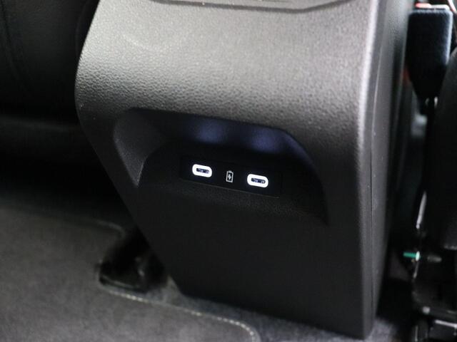 Renault MEGANE E-Tech 220pk Comfort Range Techno 60 kWh | Harman Kardon Premium Audio | Stuur- en stoelverwarming | Achteruitrijcamera