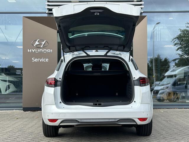 Renault MEGANE Estate 1.6 E-Tech Plug-In Hybrid 160 R.S. Line