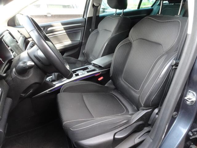 Renault MEGANE Estate 1.3 TCe Bose