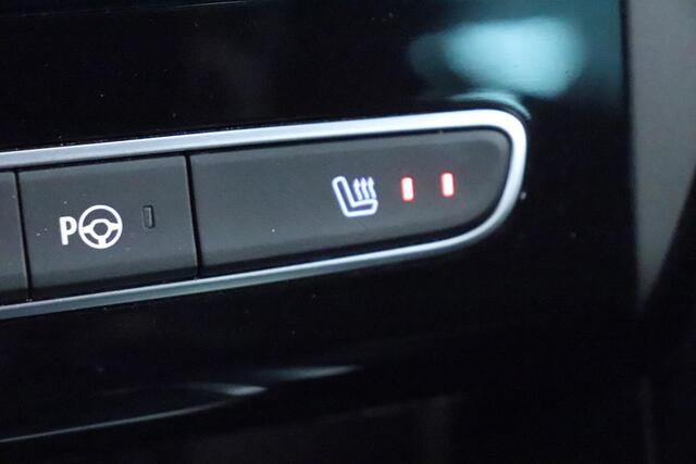 Renault MEGANE Estate 1.3 TCe 140 Techno | Camera | Climatronic | BOSE audio | Navigatie | LED | AppleCarplay AndroidAuto |
