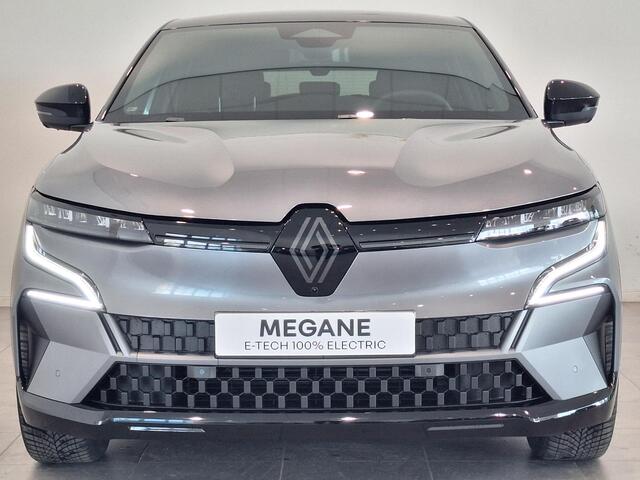 Renault MEGANE E-Tech Esprit Alpine 220 Comfort Range 60 kWh | All season banden | Pack Driving & Sound | Van: ¤ 42.609,- nu rijklaar voor: ¤ 39.609,-