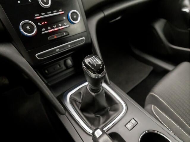 Renault MEGANE Estate 1.2 TCe Sport (APPLE CARPLAY, NAVIGATIE, VIRTUAL COCKPIT, CLIMATE, CRUISE, SPORTSTOELEN, ELEK PAKKET, NIEUWE APK, NIEUWSTAAT)