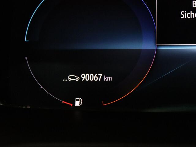Renault MEGANE Estate E-Tech Plug-In Hybrid 160pk R.S. Line BOSE | Head-Up | Camera | Cruise | Parkeersens. v+a | Stoelverw.