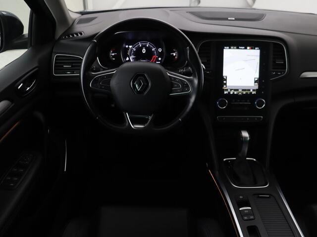 Renault MEGANE 1.3 TCe Bose | Leder | Massage | Trekhaak | Carplay | Camera | Climate control | Keyless | Navigatie | Cruise control | DAB