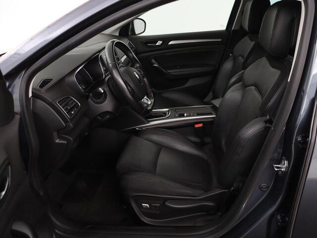 Renault MEGANE 1.3 TCe Bose | Leder | Massage | Trekhaak | Carplay | Camera | Climate control | Keyless | Navigatie | Cruise control | DAB