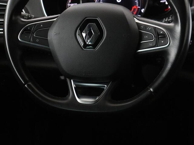 Renault MEGANE 1.3 TCe Bose | Leder | Massage | Trekhaak | Carplay | Camera | Climate control | Keyless | Navigatie | Cruise control | DAB