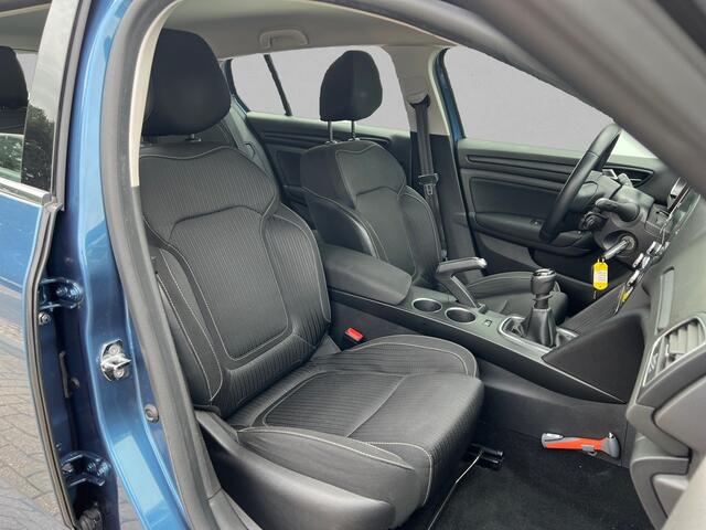 Renault MEGANE Estate 1.2 TCe Limited / Camera / Navi