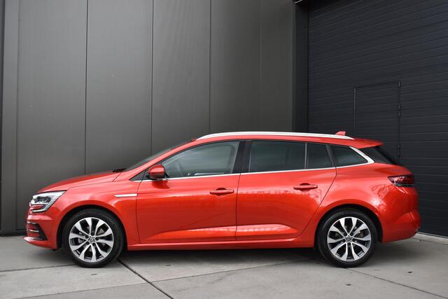 Renault MEGANE Estate TCe 140 EDC Intens | AUTOMAAT | CAMERA | STUUR/STOELVERWARMING | NAVI | HUD | APPLECARPLAY/ANDROIDAUTO | ADAPT. CRUISE CONTROL | CLIMATE CONTROL | PDC | LMV