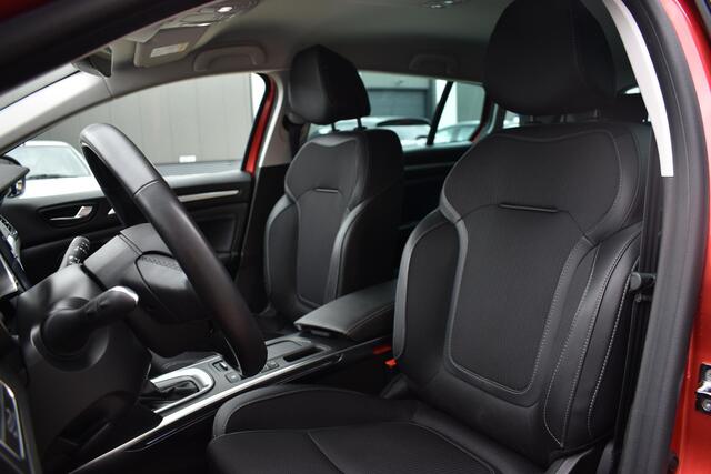 Renault MEGANE Estate TCe 140 EDC Intens | AUTOMAAT | CAMERA | STUUR/STOELVERWARMING | NAVI | HUD | APPLECARPLAY/ANDROIDAUTO | ADAPT. CRUISE CONTROL | CLIMATE CONTROL | PDC | LMV