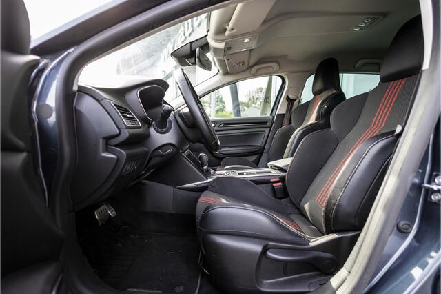 Renault MEGANE Estate 1.6 E-Tech Plug-In Hybrid R.S. Line | Head-up | Camera | LED