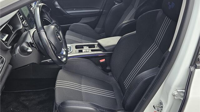 Renault MEGANE 1.6 TCe GT + BOSE + HEADUP + PURE LED + CAMERA