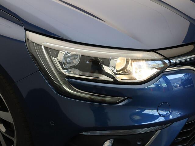 Renault MEGANE Estate 140pk TCe Bose | Achteruitrijcamera | Apple Carplay/Android Auto | Cruise control |