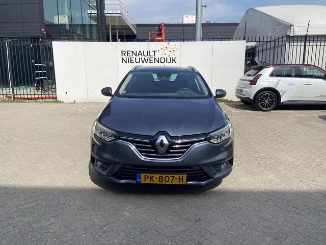 Renault MEGANE Estate 1.2 TCe Bose Navigatie/Cruise control/Climate control/Parkeersensoren/Achteruit rijcamera/Licht metalen velgen