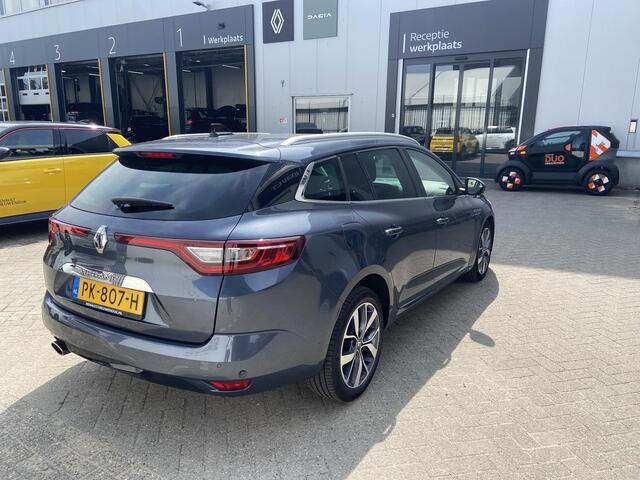 Renault MEGANE Estate 1.2 TCe Bose Navigatie/Cruise control/Climate control/Parkeersensoren/Achteruit rijcamera/Licht metalen velgen