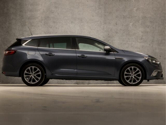 Renault MEGANE Estate 1.2 TCe GT-Line (APPLE CARPLAY, VIRTUAL COCKPIT, ALCANTARA, KUIPSTOELEN, CAMERA, GETINT GLAS, LED KOPLAMPEN, KEYLESS, NIEUWSTAAT)