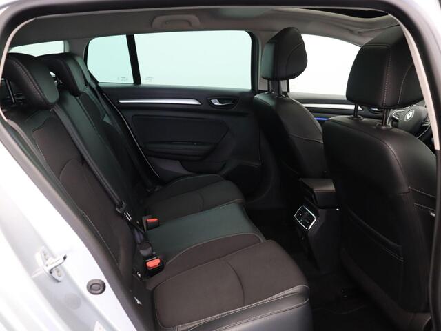 Renault MEGANE Estate 1.6 E-Tech Plug-In Hybrid 160 Intens | Accu score 99 | Schuif/Kantel Dak | Headup display | Parkeersensoren rondom | Apple Carplay & Android Auto |