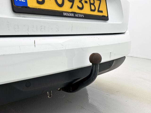 Renault MEGANE Estate 1.3 TCe 102PK Zen / Trekhaak / Cruise-ctr. / LMV / Navi / Airco / Apple carplay / Apk juli-26