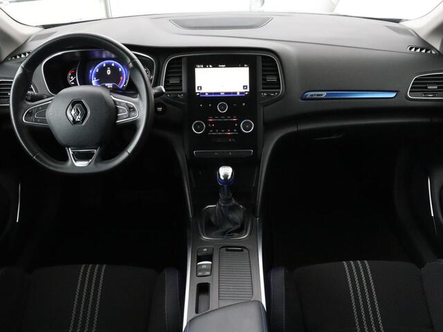 Renault MEGANE 1.2 TCe GT-Line | Sportstoelen | Trekhaak | Navigatie | Keyless | Full LED | Climate control | Sfeerverlichting | Parkeerhulp