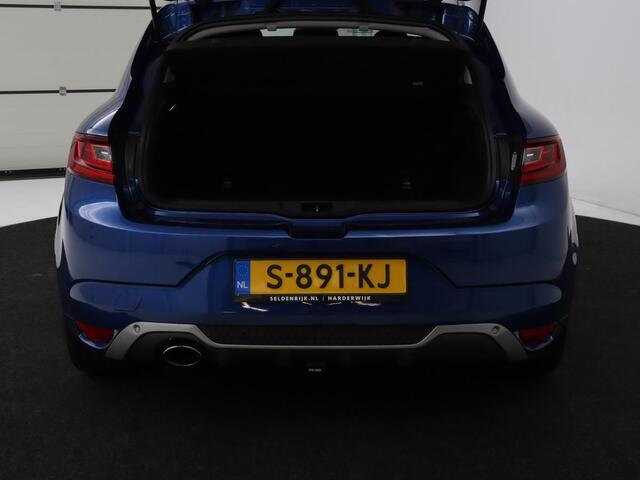 Renault MEGANE 1.2 TCe GT-Line | Sportstoelen | Trekhaak | Navigatie | Keyless | Full LED | Climate control | Sfeerverlichting | Parkeerhulp