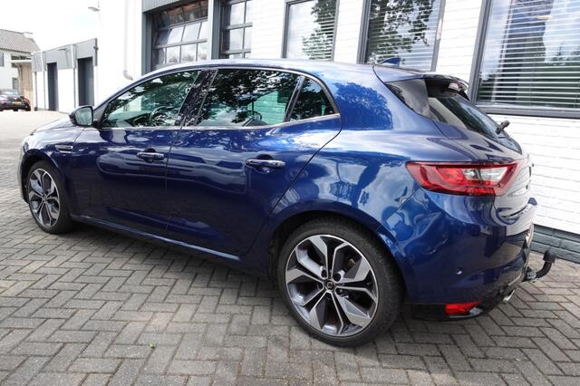Renault MEGANE 1.3 TCE BOSE Head-up Panorama Navi Trekhaak Automaat