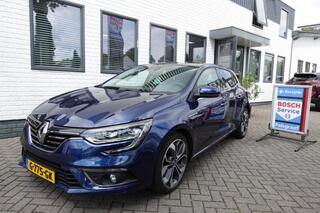 renault-megane-1.3-tce-bose-head-up