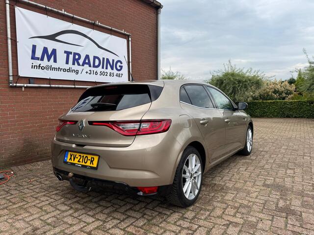 Renault MEGANE 1.2 TCe Zen KEYLESS NAVI SFEERVERLICHTING TREKHAAK PDC SPORTSTOELEN LMV LED 2 SLEUTELS + BOEKJES!