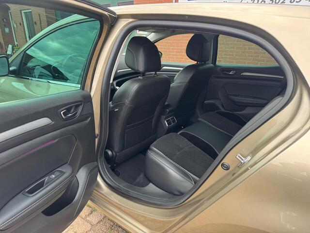 Renault MEGANE 1.2 TCe Zen KEYLESS NAVI SFEERVERLICHTING TREKHAAK PDC SPORTSTOELEN LMV LED 2 SLEUTELS + BOEKJES!