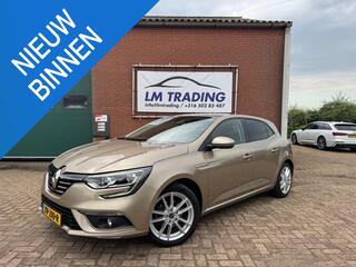 renault-megane-1.2-tce-zen-keyless-