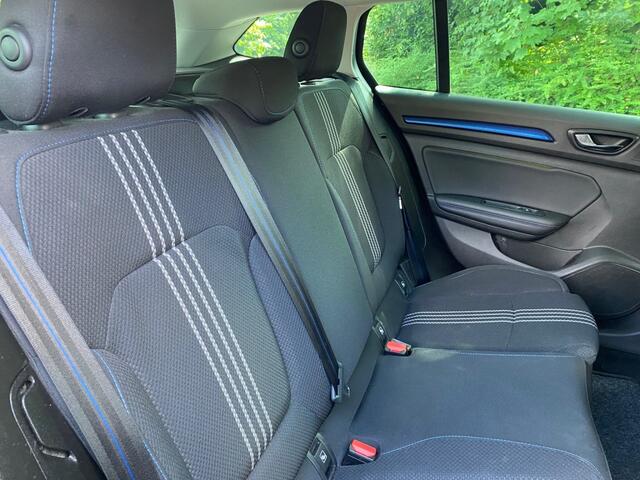 Renault MEGANE 1.3 TCE GT-LINE 140 PK / AIRCO-ECC / TREKHAAK / PDC / CRUIS CTR. / LMV