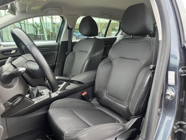Renault MEGANE Estate 1.5 dCi / Stoelverw. / PDC. Achter / Climate / Navi / Armsteun / 16'' LMV /