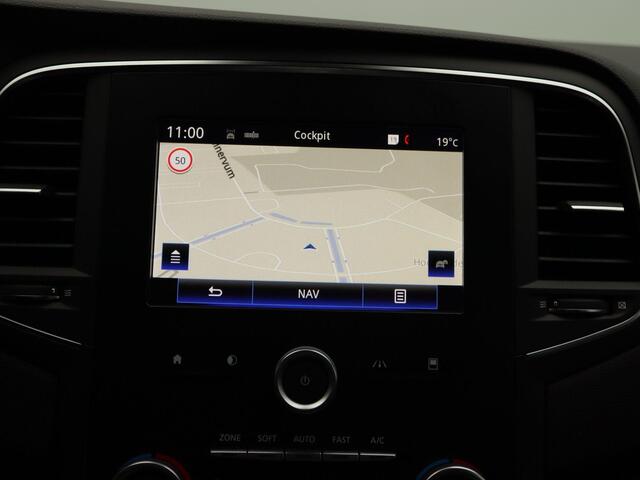 Renault MEGANE TCe 130 Bose EDC Automaat | Park assist met parkeersensoren v+a met achteruitrijcamera | Dodehoeksensoren | R-Link Navigatie | Lichtmetalen velgen | Metaalkleur |