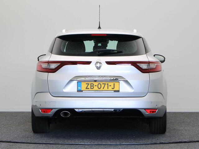 Renault MEGANE Estate 1.5 dCi Eco2 Limited | Achteruitrijcamera | Parkeersensoren voor en achter | Climate control | Cruise control | Navigatie |