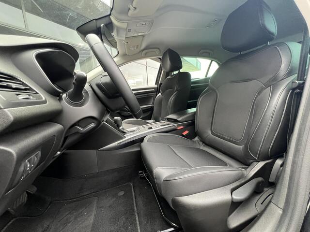 Renault MEGANE 1.3 TCe 140 EDC Intens | Navigatie | Automaat | Carplay | Parkeersensoren voor en achter |