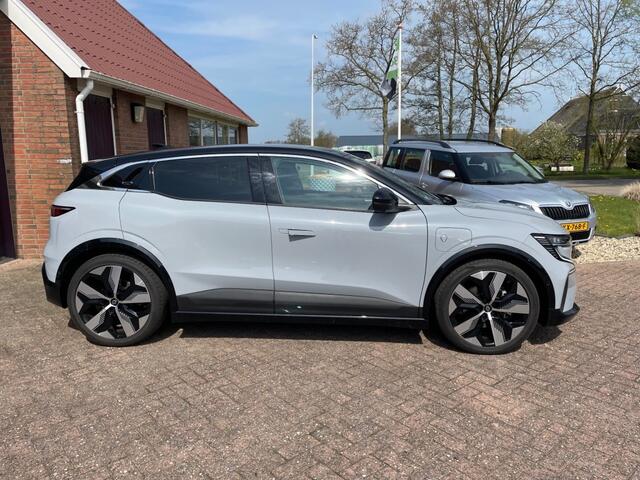 Renault MEGANE TECHNO EV60 OPTIMUM CHARGE 220PK ALLE LUXE!