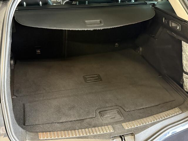 Renault MEGANE Estate 1.2 TCe Bose | Panoramadak | Head UP | Pure Vison LED | Keyless